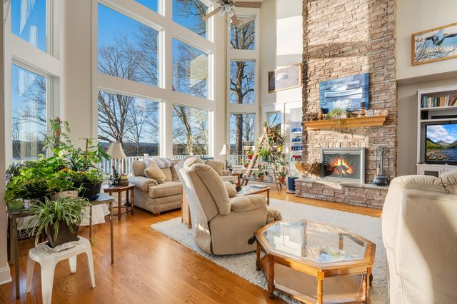 14302 Bluffview Drive, Birchwood, TN 37308