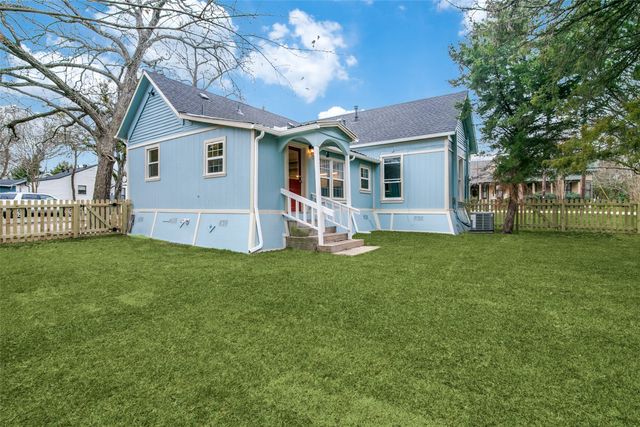 702 Kernodle Street, Rockwall, TX 75087