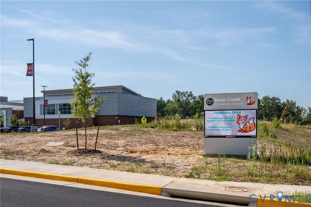 16812 Broadmoor Rd, Chesterfield, VA 23120