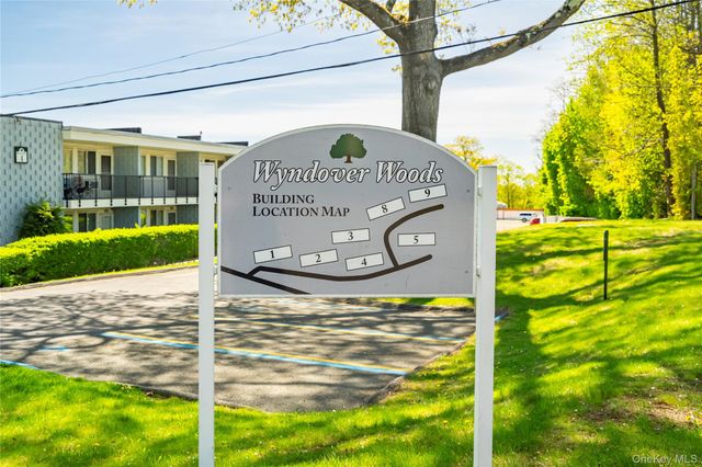 5 Wyndover Woods Lane 23, White Plains, NY 10603