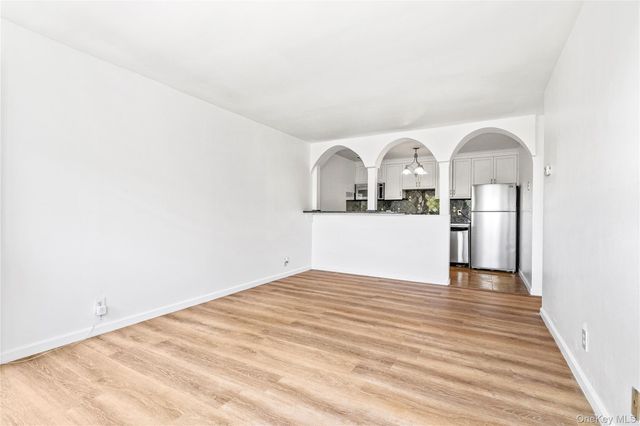 5 Wyndover Woods Lane 23, White Plains, NY 10603