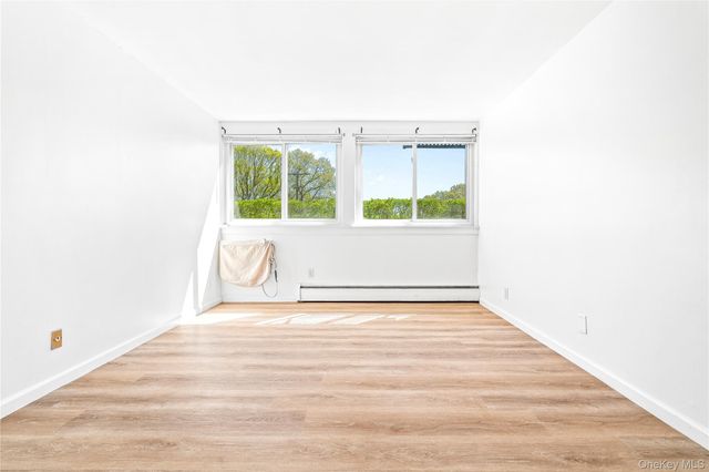 5 Wyndover Woods Lane 23, White Plains, NY 10603