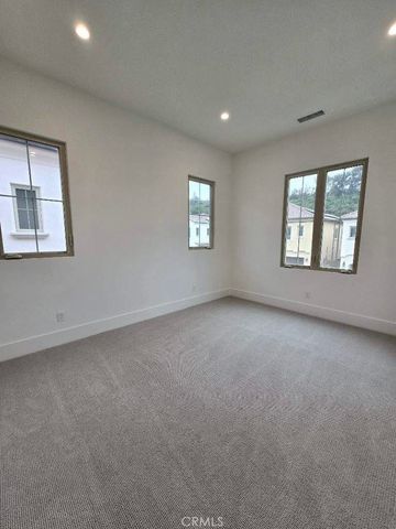 115 Bozeman, Irvine, CA 92602