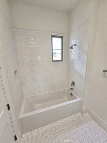 115 Bozeman, Irvine, CA 92602