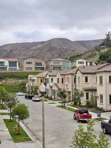 115 Bozeman, Irvine, CA 92602