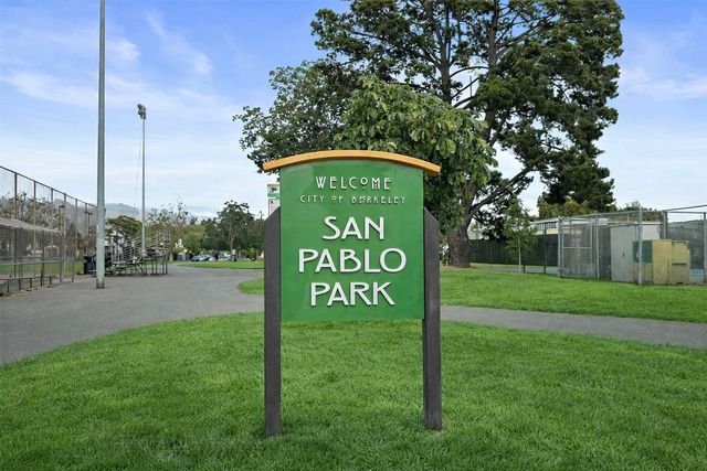 1135 Parker St, Berkeley, CA 94702