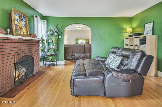 138 Cardinal Avenue, Albany, NY 12209