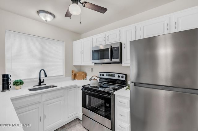 519B Cheshire Court, Manchester, NJ 08759