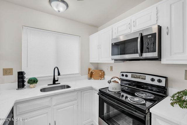 519B Cheshire Court, Manchester, NJ 08759