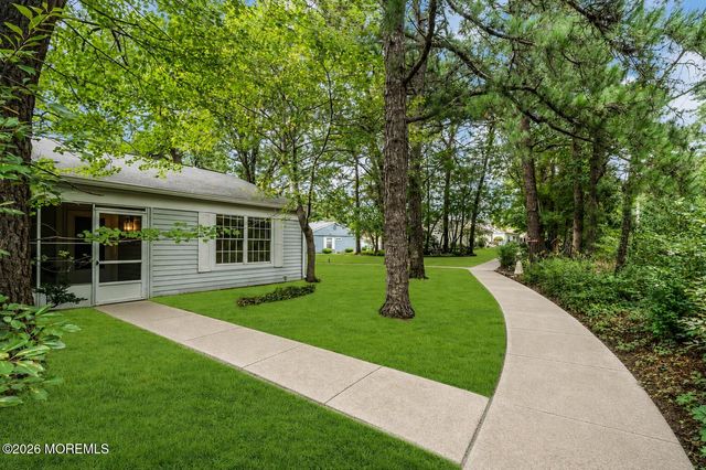 519B Cheshire Court, Manchester, NJ 08759