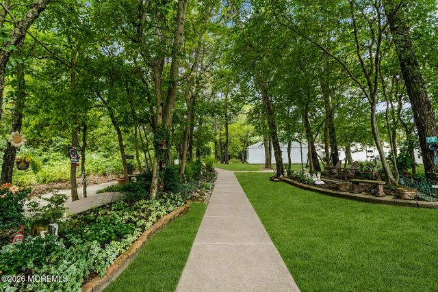 519B Cheshire Court, Manchester, NJ 08759