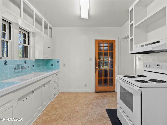 1138 Codel Way, Reno, NV 89503