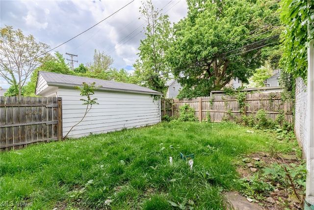 1753 Collamer Avenue, Cleveland, OH 44112