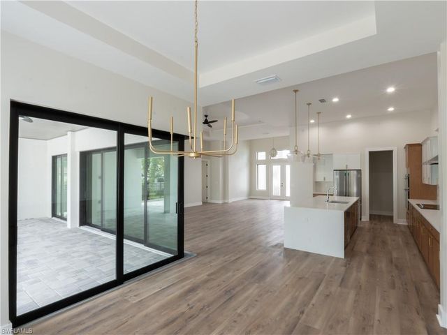 1257 22nd AVE N, Naples, FL 34103