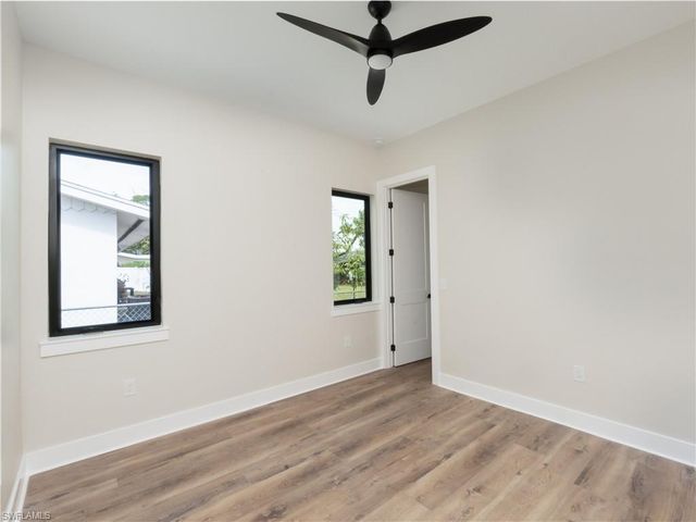 1257 22nd AVE N, Naples, FL 34103