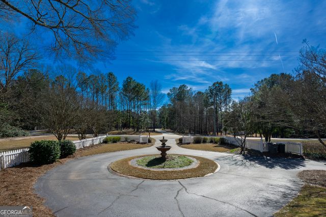 638 Cameron Mill Road, Lagrange, GA 30240