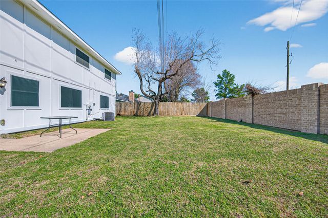 10726 Village Trail Drive, Houston, TX 77065