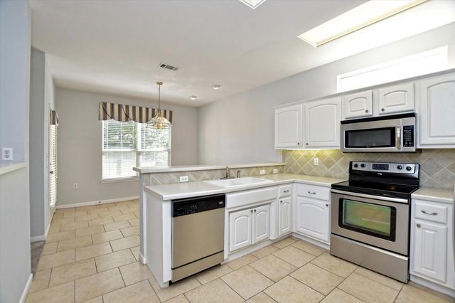 117 Beautybush TRL, Georgetown, TX 78633