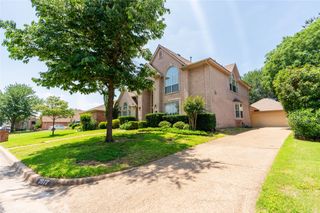 2017 Rumson Drive, Arlington, TX 76006