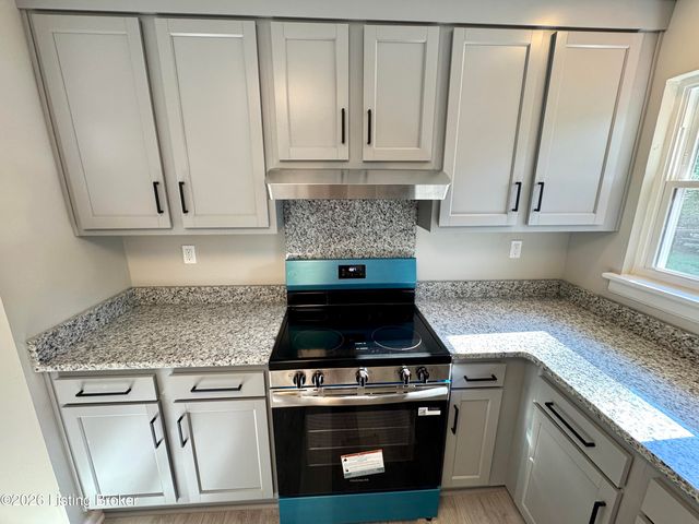 8410 Jan Way, Louisville, KY 40219
