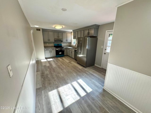 8410 Jan Way, Louisville, KY 40219