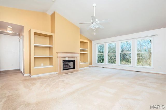 175 Keystone Drive, Fenton, MO 63026