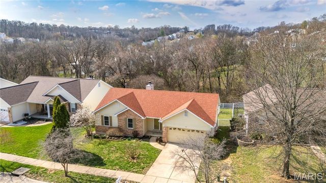 175 Keystone Drive, Fenton, MO 63026