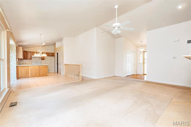 175 Keystone Drive, Fenton, MO 63026