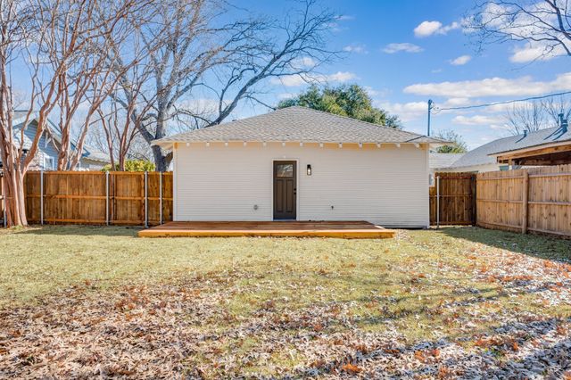 339 S Montclair Avenue, Dallas, TX 75208