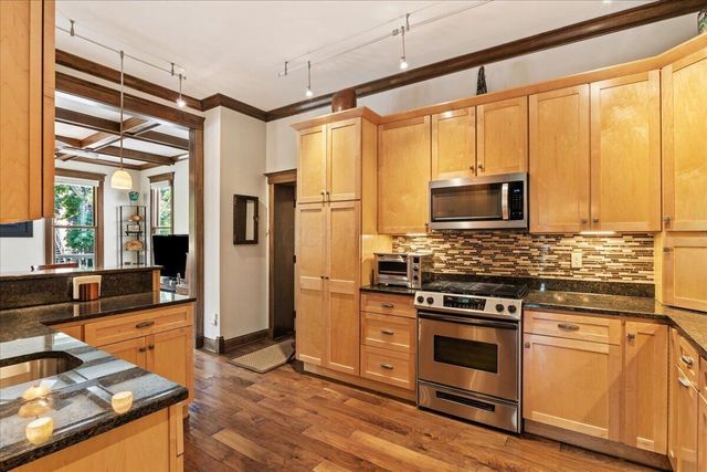 1085 Highland Street, Columbus, OH 43201
