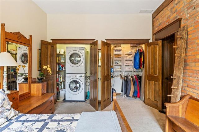 1085 Highland Street, Columbus, OH 43201