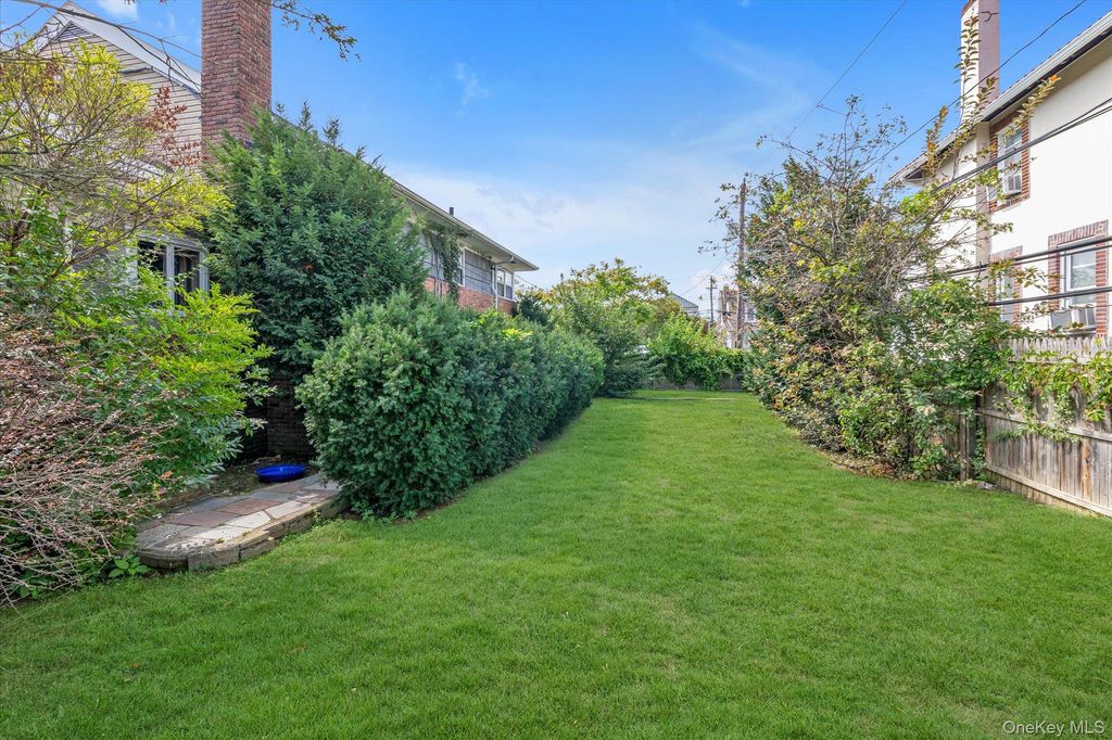 305 E Olive Street, Long Beach, NY 11561 — photo 4