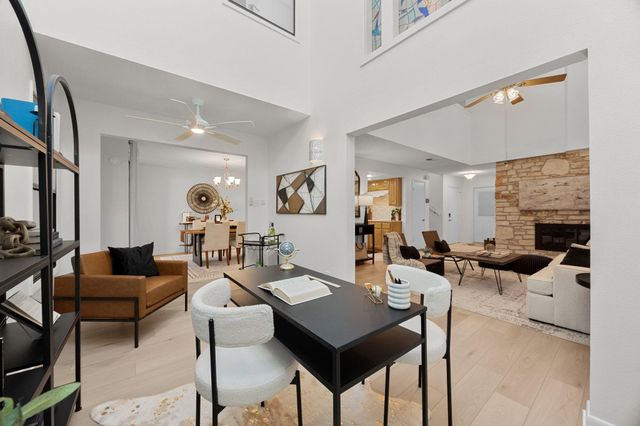 8518 Fathom CIR 107, Austin, TX 78750