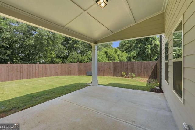 896 Brighton Park Circle, Hoschton, GA 30548