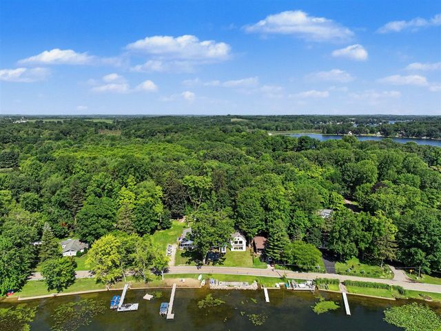 50756 Garrett Road, Dowagiac, MI 49047