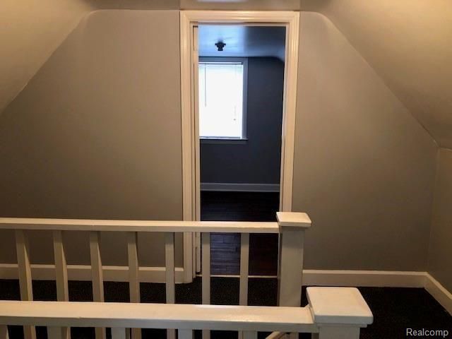 20644 Elkhart Street, Harper Woods, MI 48225