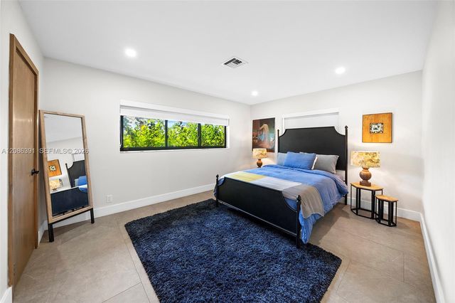 419 Alamanda Drive, Hallandale Beach, FL 33009
