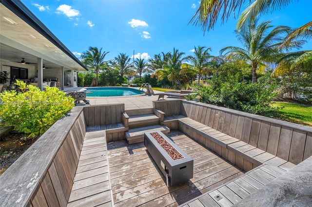 419 Alamanda Drive, Hallandale Beach, FL 33009