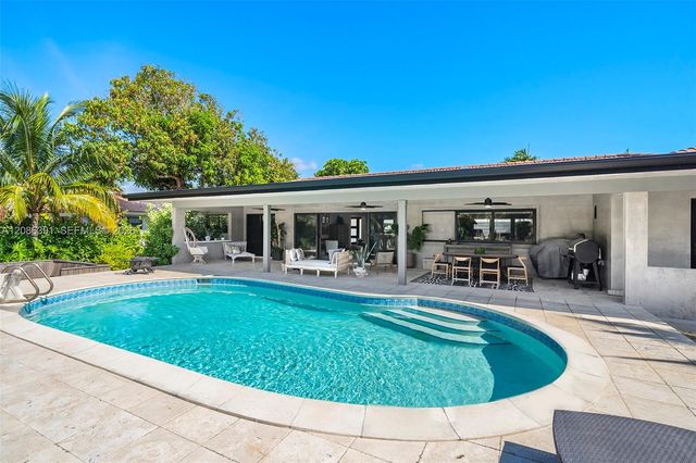 419 Alamanda Drive, Hallandale Beach, FL 33009