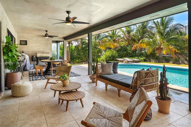 419 Alamanda Drive, Hallandale Beach, FL 33009