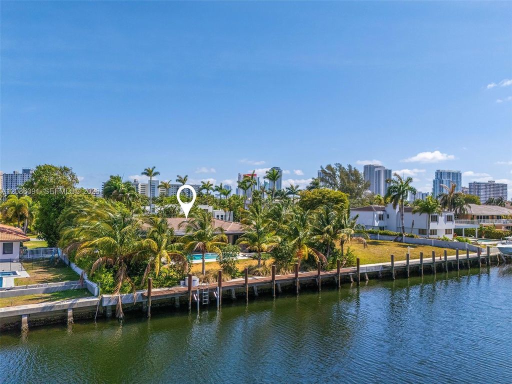 419 Alamanda Drive, Hallandale Beach, FL 33009