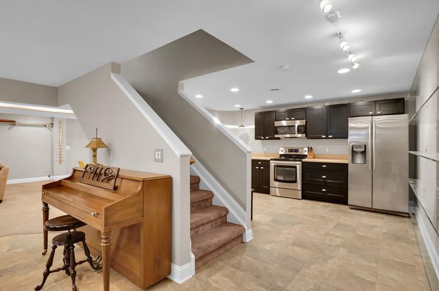 929 River Rock Drive, Holly Twp, MI 48442