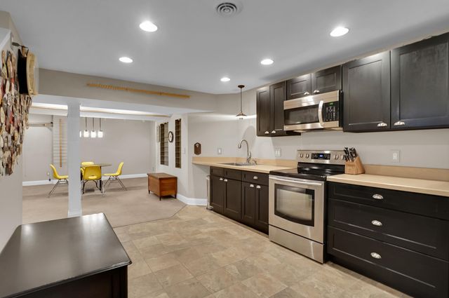 929 River Rock Drive, Holly Twp, MI 48442