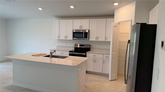 1629 TROPICAL OASIS AVENUE, Plant City, FL 33565