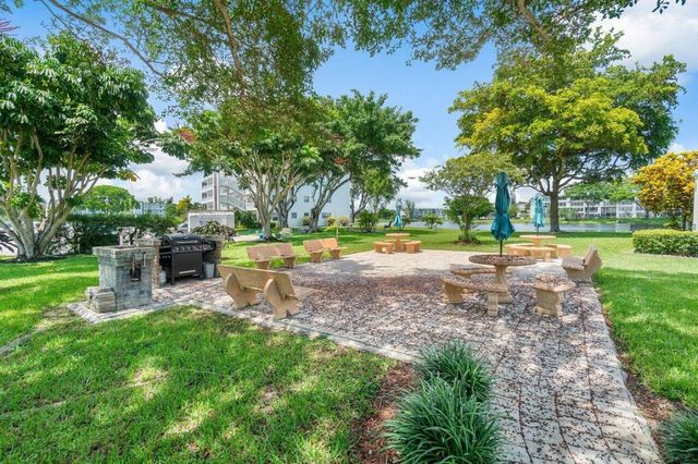 3024 Oakridge D 3024, Deerfield Beach, FL 33442