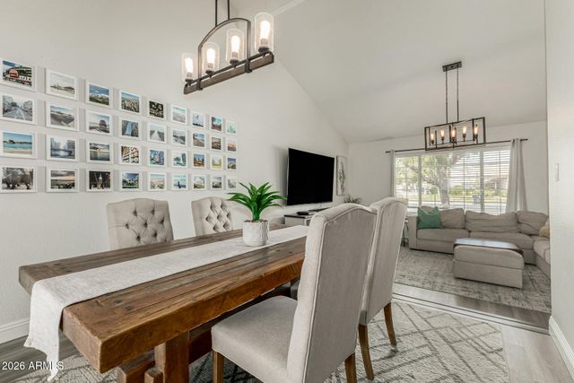 913 W SUMMIT Place, Chandler, AZ 85225