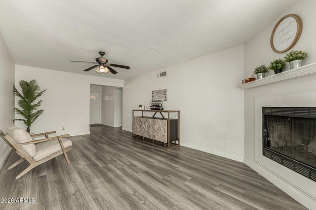 913 W SUMMIT Place, Chandler, AZ 85225