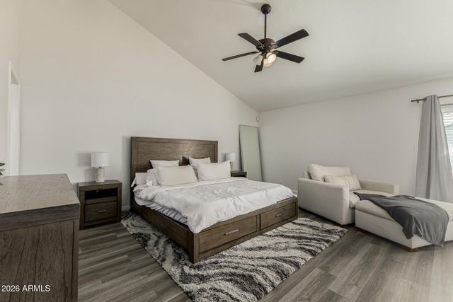 913 W SUMMIT Place, Chandler, AZ 85225