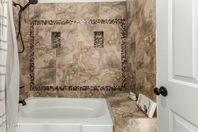 913 W SUMMIT Place, Chandler, AZ 85225