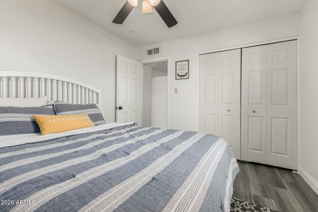 913 W SUMMIT Place, Chandler, AZ 85225